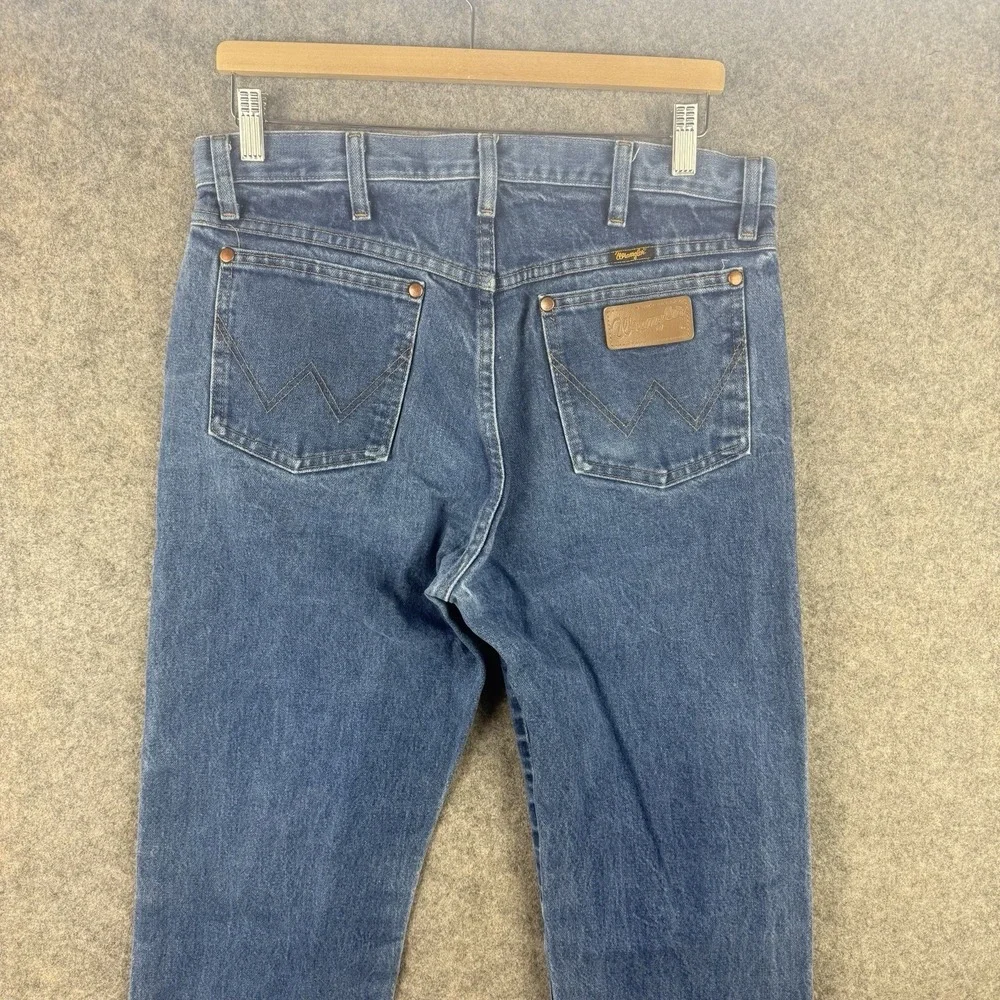 Vintage Wrangler 13MWZ Jeans Mens 33x31 Blue Cowboy Cut Western Rodeo Whiskered